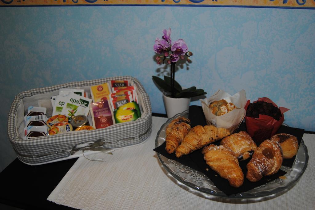Il Colonnato Bed and Breakfast Rome Buitenkant foto