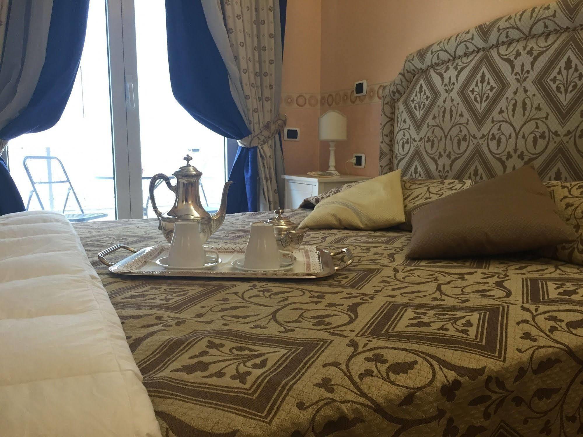 Il Colonnato Bed and Breakfast Rome Buitenkant foto
